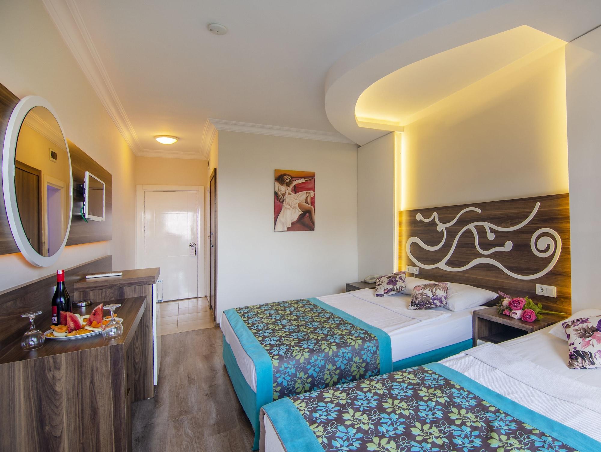 Kleopatra Blue Hawai Hotel Аланія Екстер'єр фото